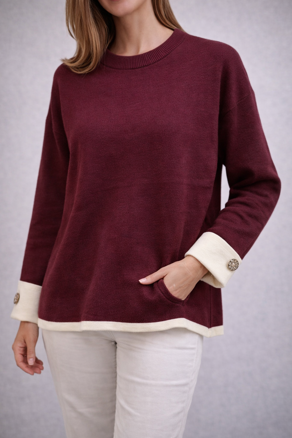 Maglione con Bottone al Polso