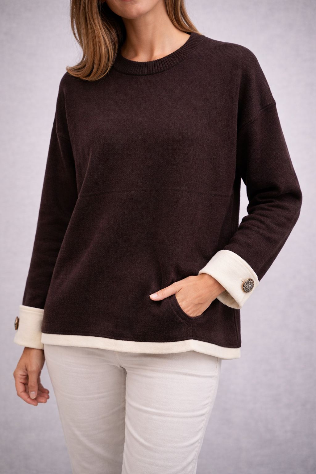 Maglione con Bottone al Polso