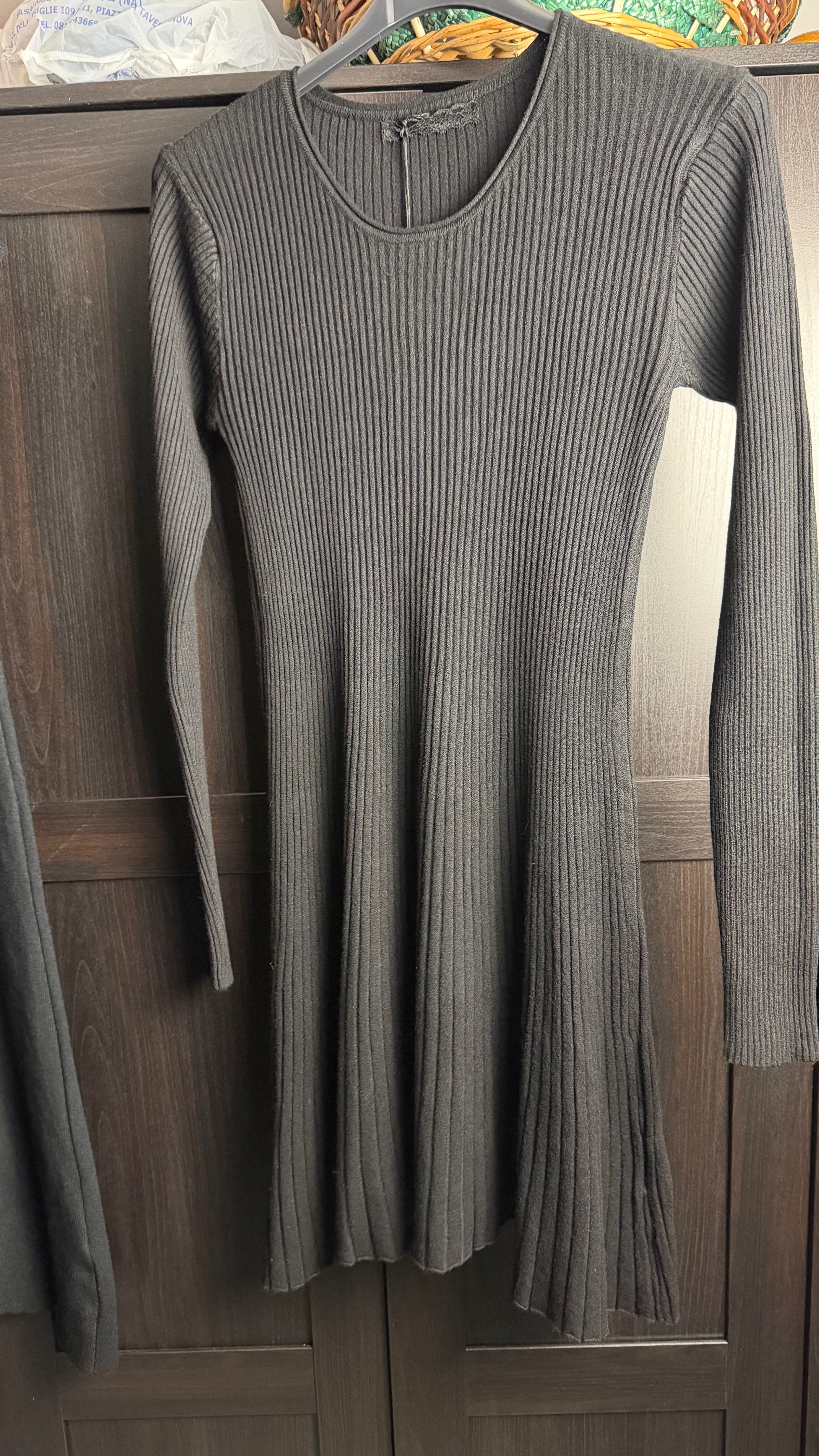 Abito in maglia a costine