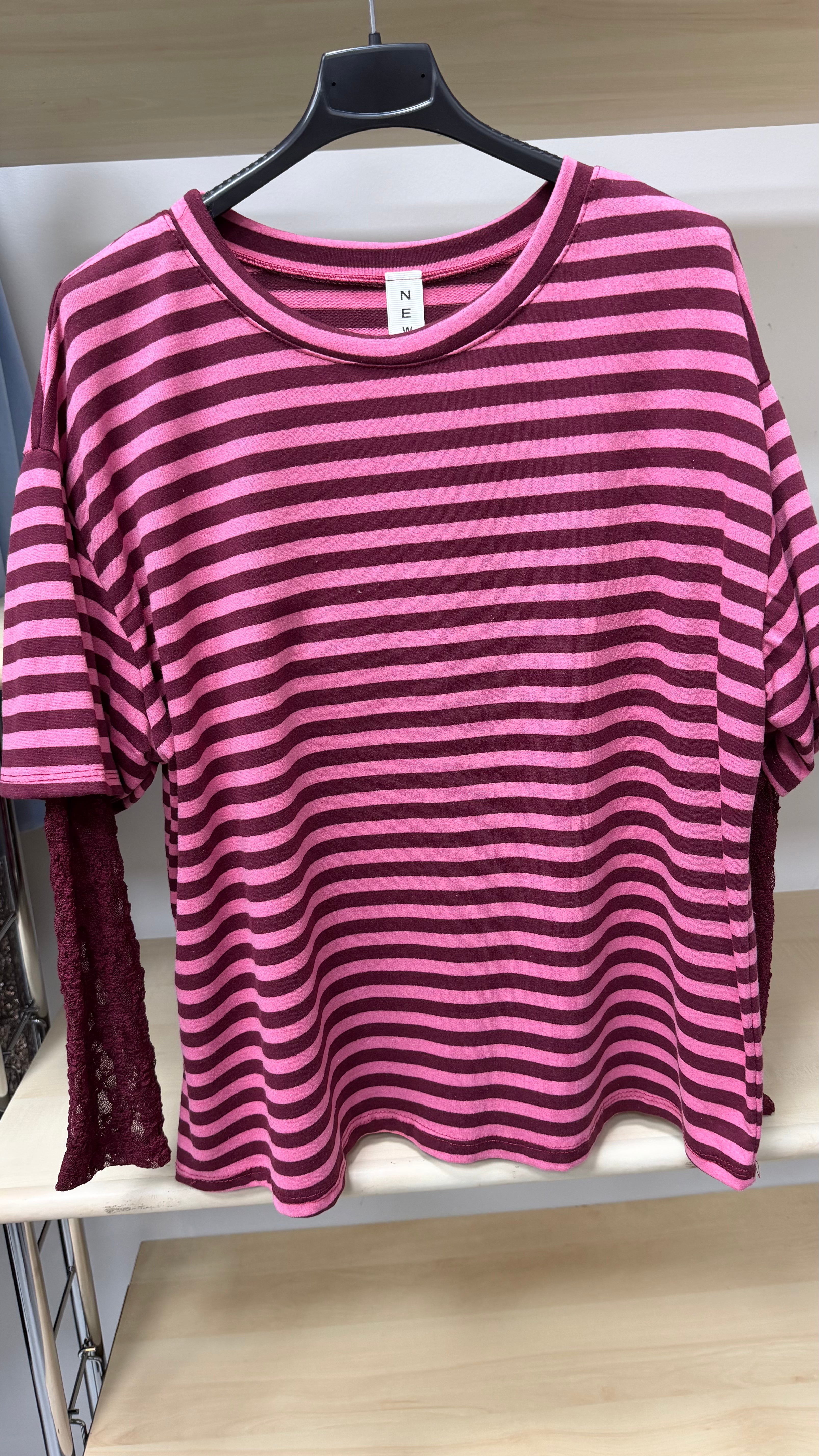 Maglia Rigata con Maniche in Pizzo