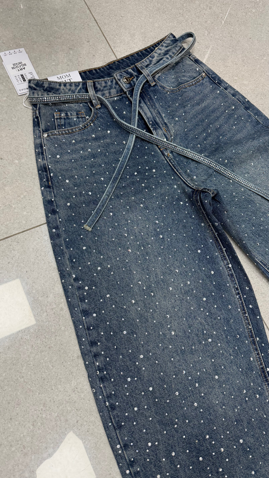 Jeans MomFit Brillantinato con Cinturina