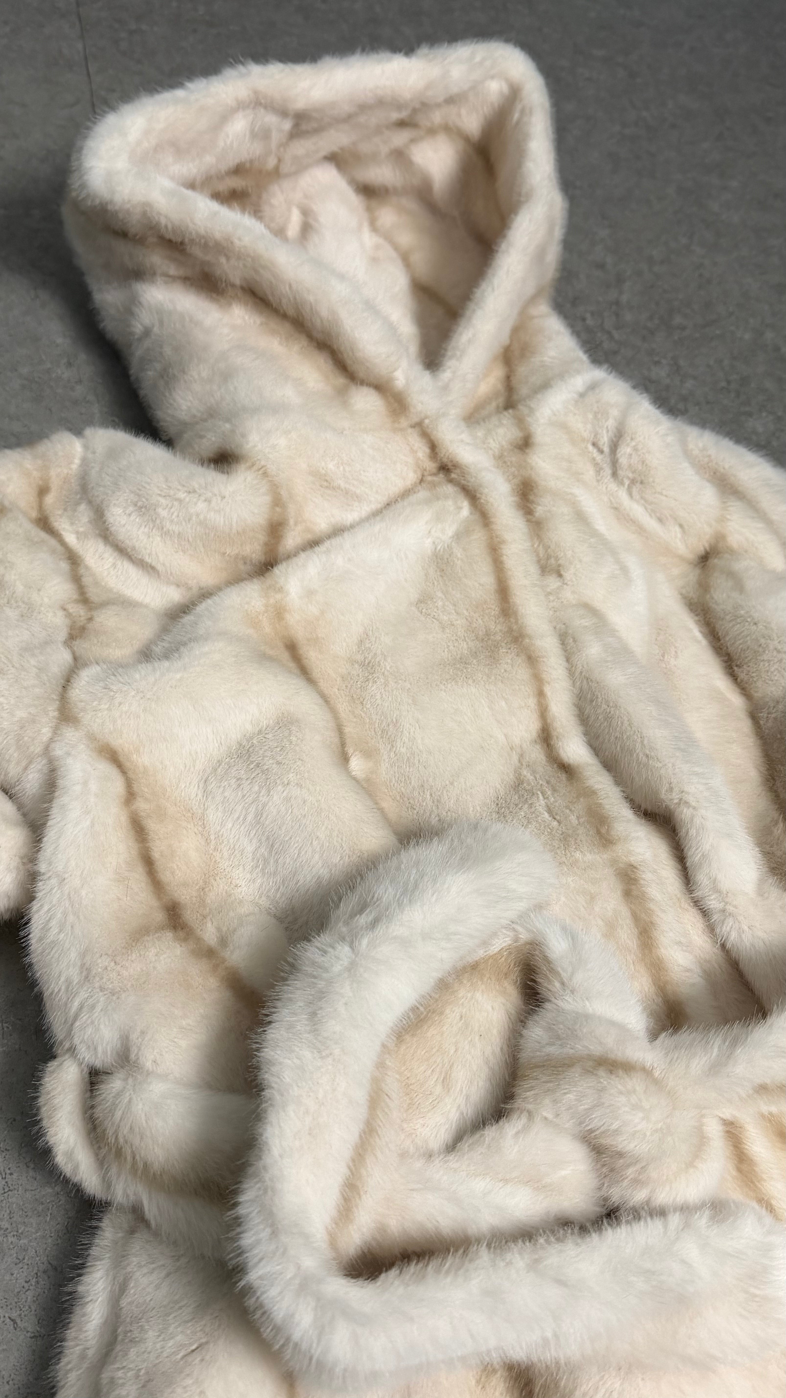 Pelliccia effetto Mink Panna