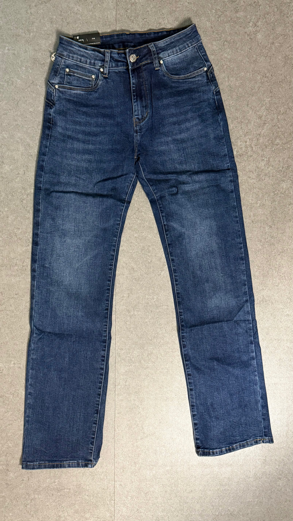 Jeans a gamba dritta aderente